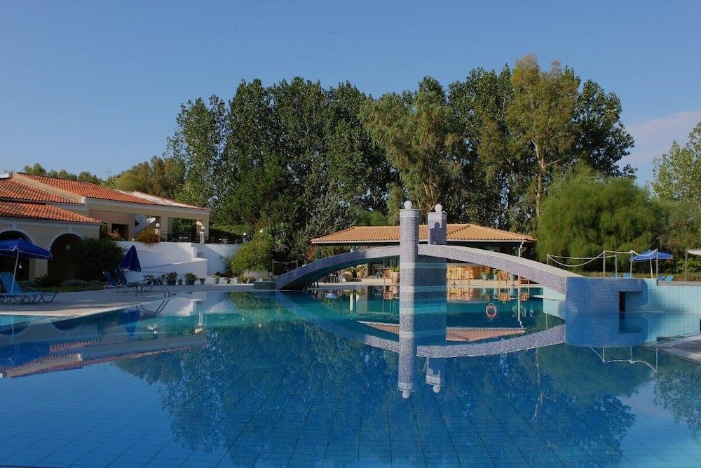 Ilaria Hotel Kalamákion